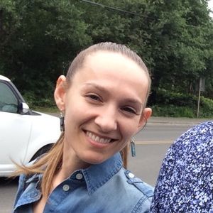 Meet your Posher, Angela